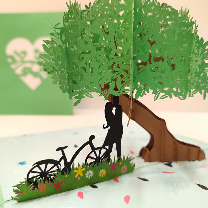 Liefde bij boom - Pop - Up kaart - Catch Utrecht